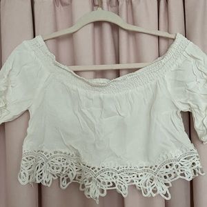 Cute Off the Shoulder Crop Top!
